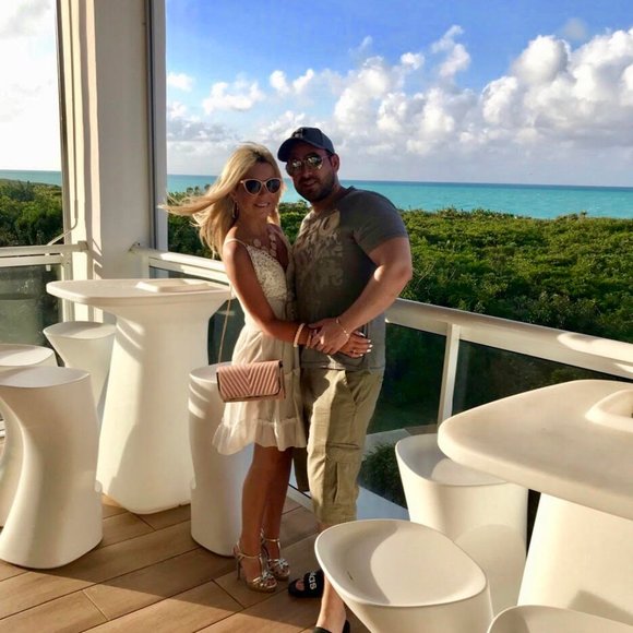 Meet your Posher, Samantha - Picture 2 of 3